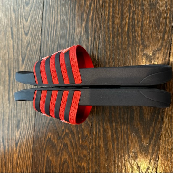 Chanel CC Flat Slide Rubber Sandals - Picture 10 of 13